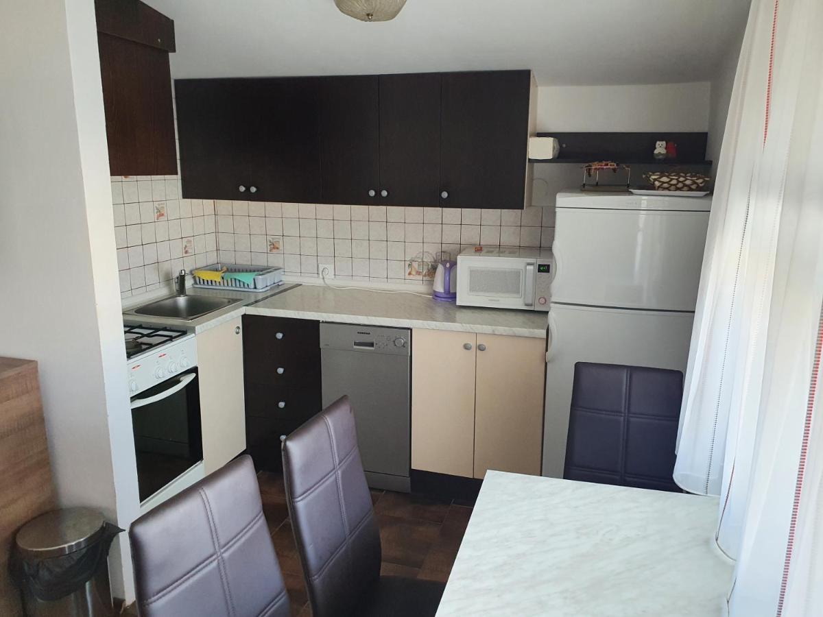 Apartmani Deak Vir Exteriér fotografie