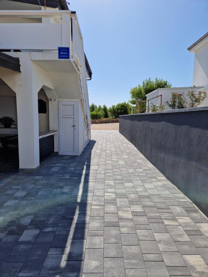 Apartmani Deak Vir Exteriér fotografie