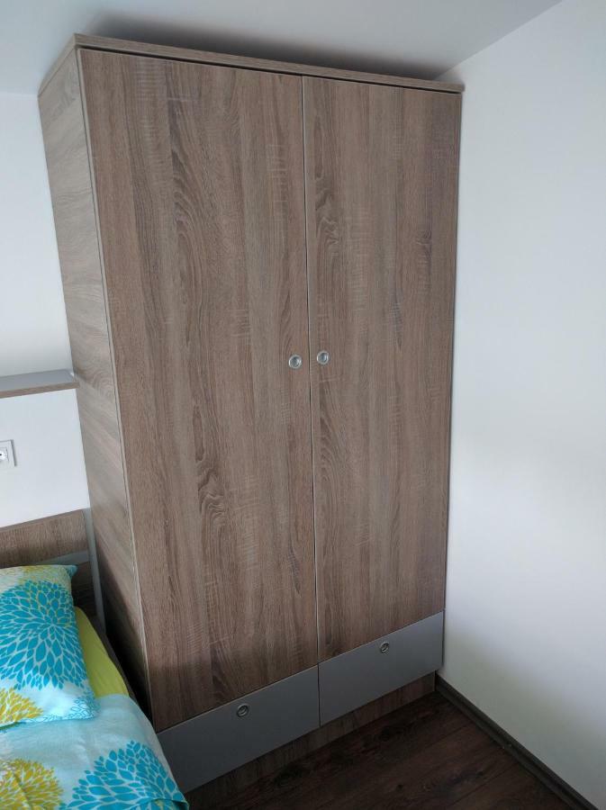 Apartmani Deak Vir Exteriér fotografie